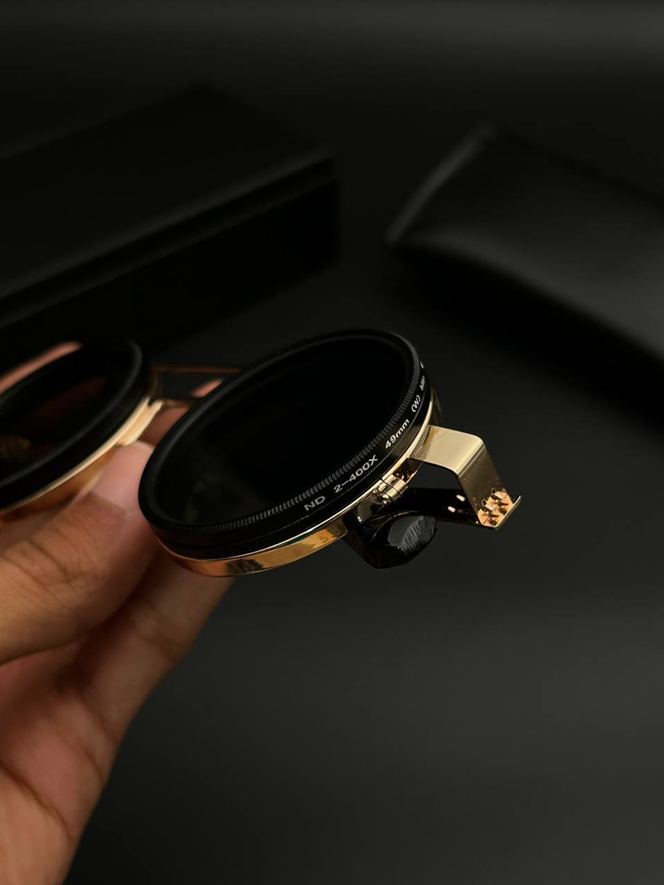 تصویر عینک آفتابی چرخشی گرد قابل تنظیم تیرگی ND9 (اورجینال) 